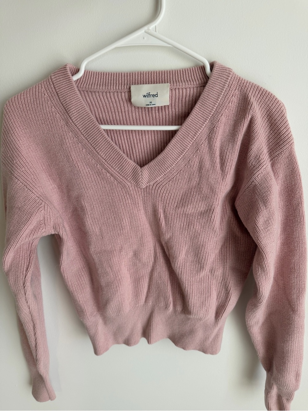 Aritzia Wilfred Pale Pink V-Neck Sweater